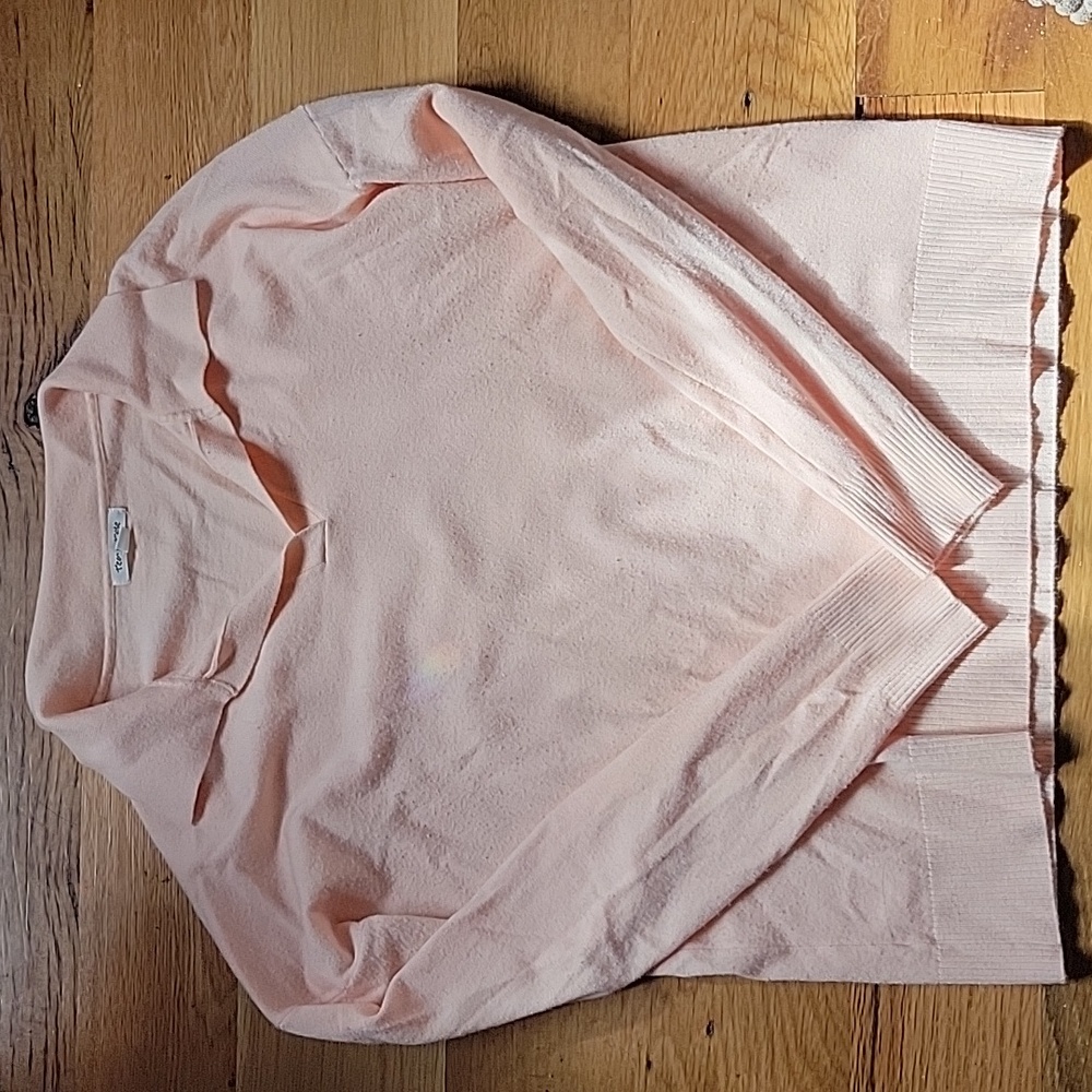 Tea n Rose peach sweater